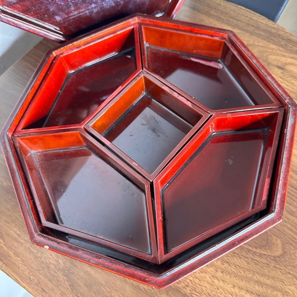 Vintage‎ Chinese Lacquer Inlaid Mother of Pearl 